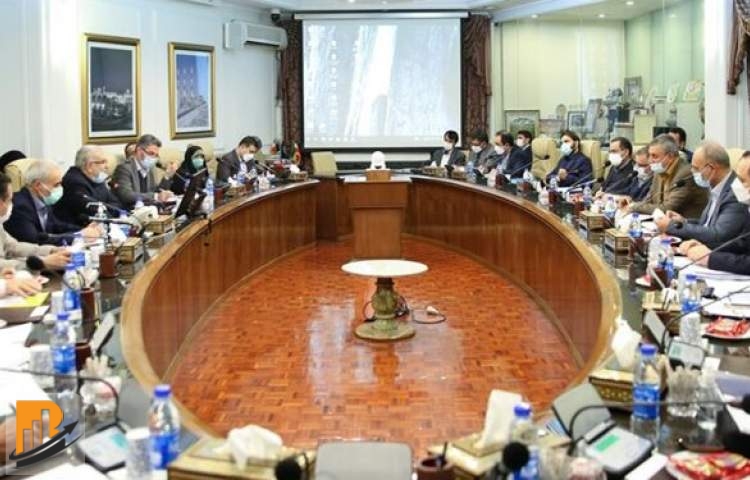 چایگاه پتروپالایشگاهها در آینده بازار فراورده های نفتی چایگاه پتروپالایشگاهها در آینده بازار فراورده های نفتی